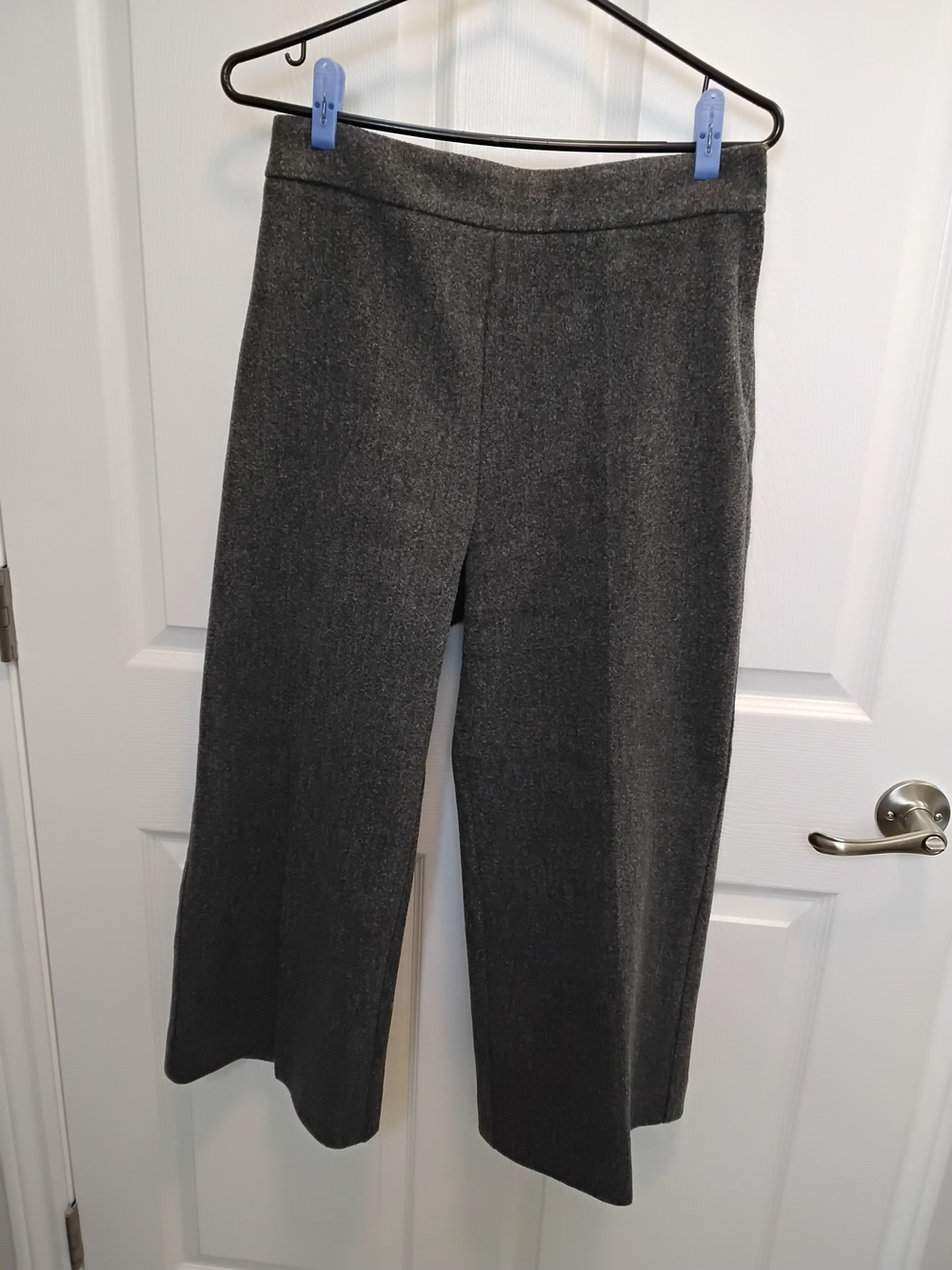 PINK MARTINI Womans Wide Leg Cropped Gey Pants SIZE S